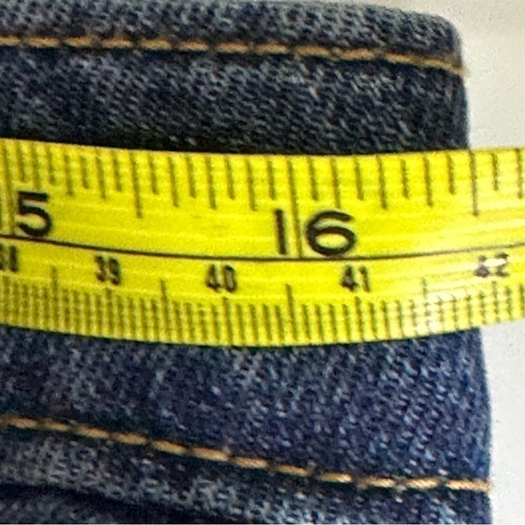 Old Navy sz 10 jeans straight leg with a raw hemline. Med navy - Picture 4 of 13